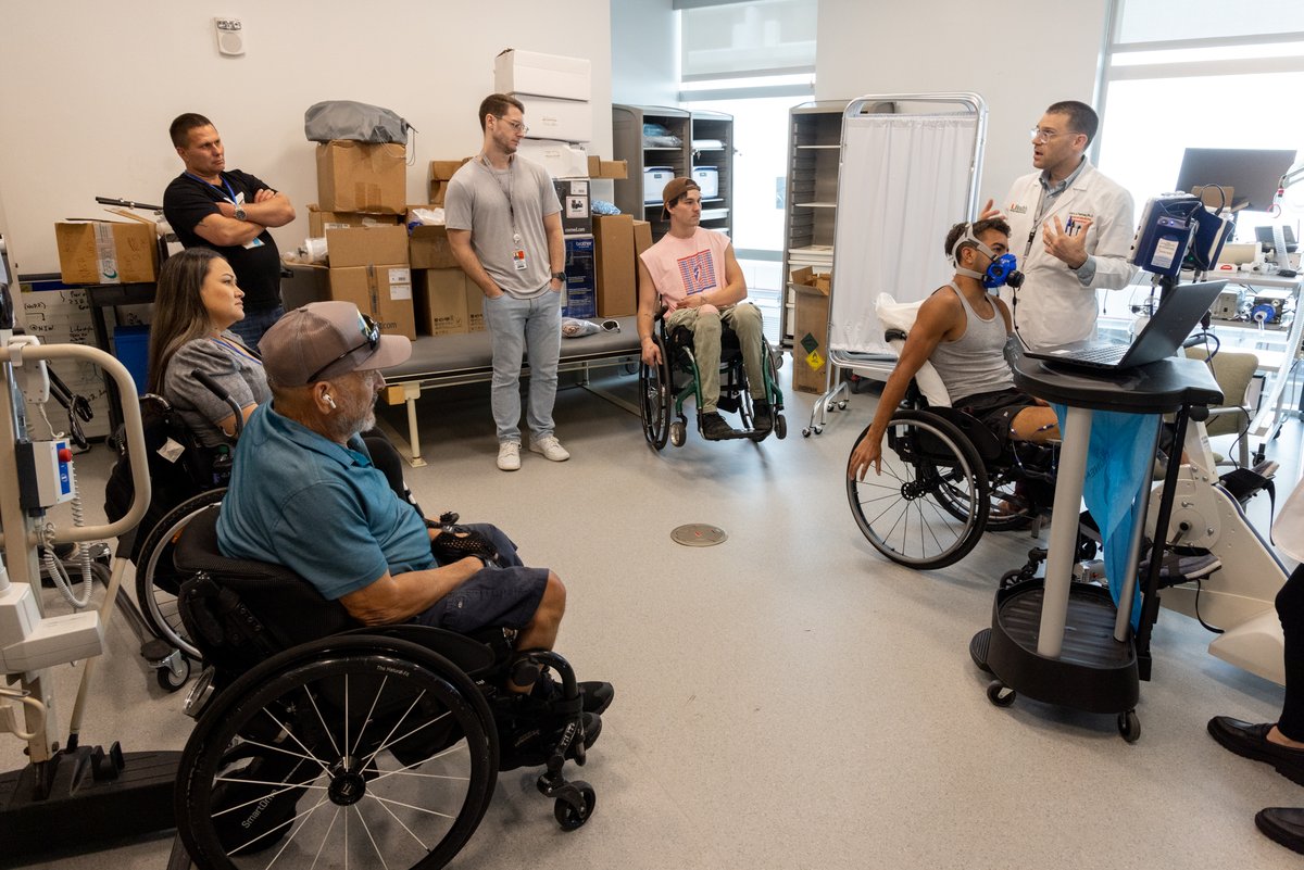A day of exploration and interaction marked the return of the @BuonicontiFund open house! Enticing lectures and cutting-edge lab tours drew participants from around the country to learn about the latest #research in #SpinalCordInjury. Learn more: loom.ly/eDzTG-Q