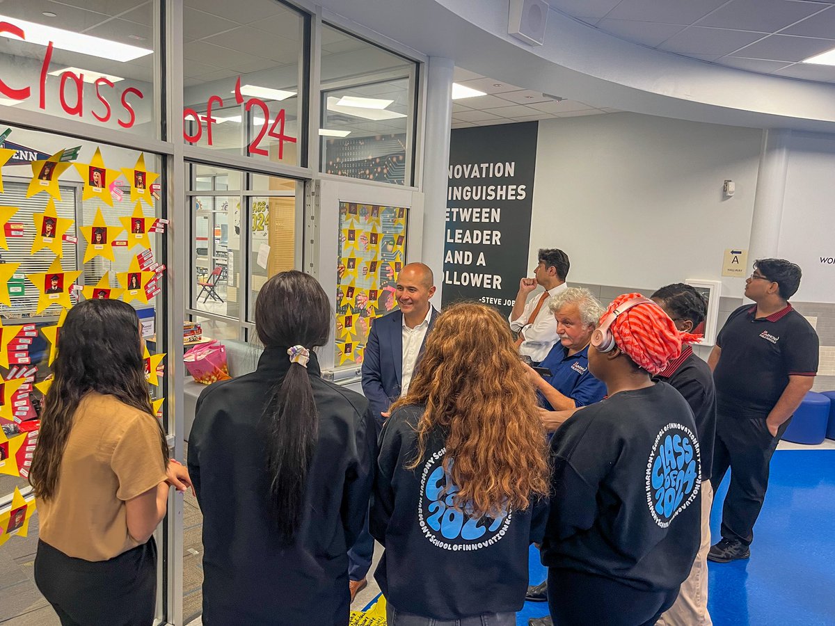 Thank you to the rock star students at Harmony High School for the amazing tour of your school, and to the Texas Public Charter Schools Association for the Public Charter School Champion Award. Texas wins when Texas children have access to the best academic opportunities to meet