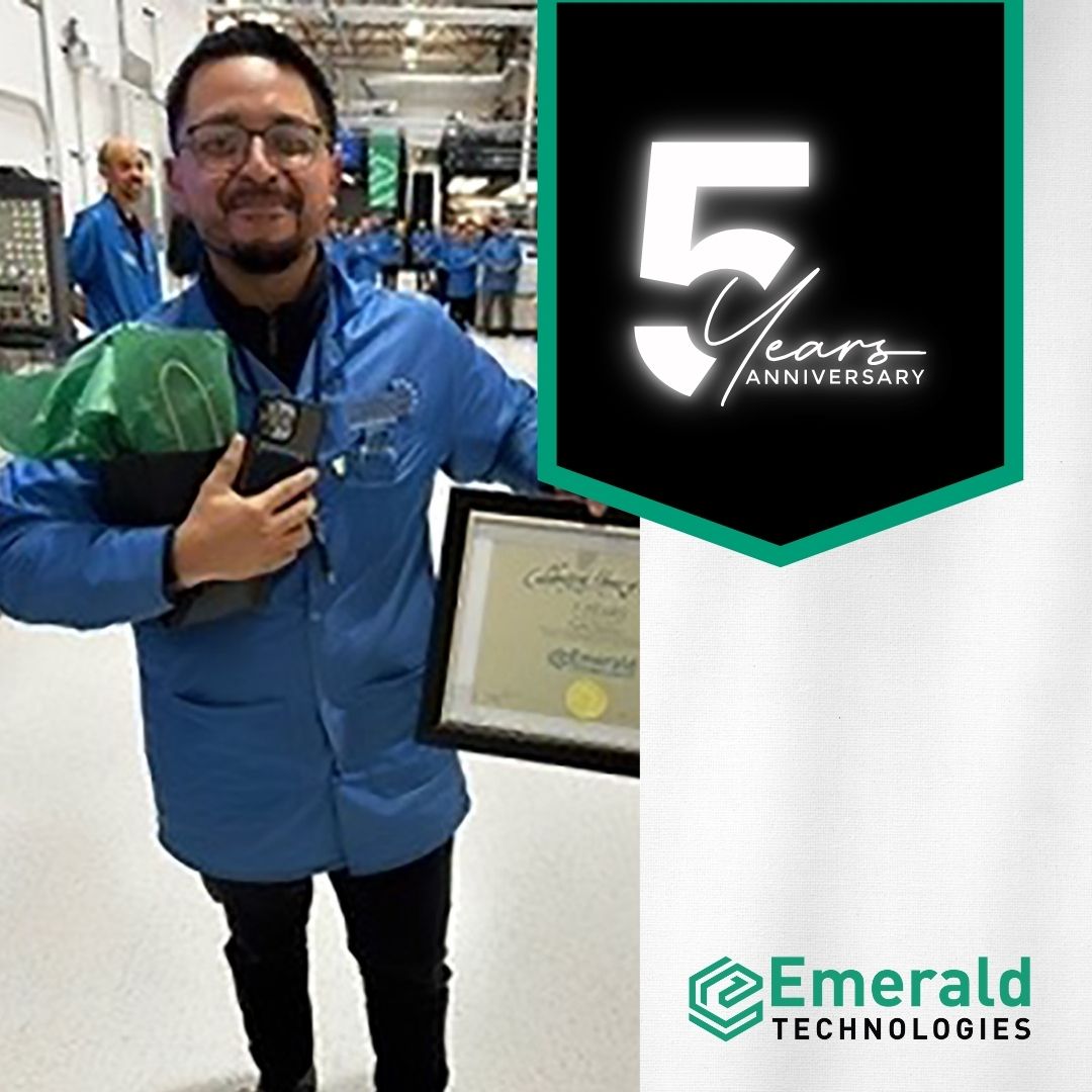 Emerald_Tech_US's tweet image. Join us in celebrating work anniversaries at our Brea location. Let&apos;s show our appreciation for these dedicated employees and thank them for their years of hard work and loyalty. 

#workanniversary #teamworkmakesthedreamwork #electronicsmanufacturing
