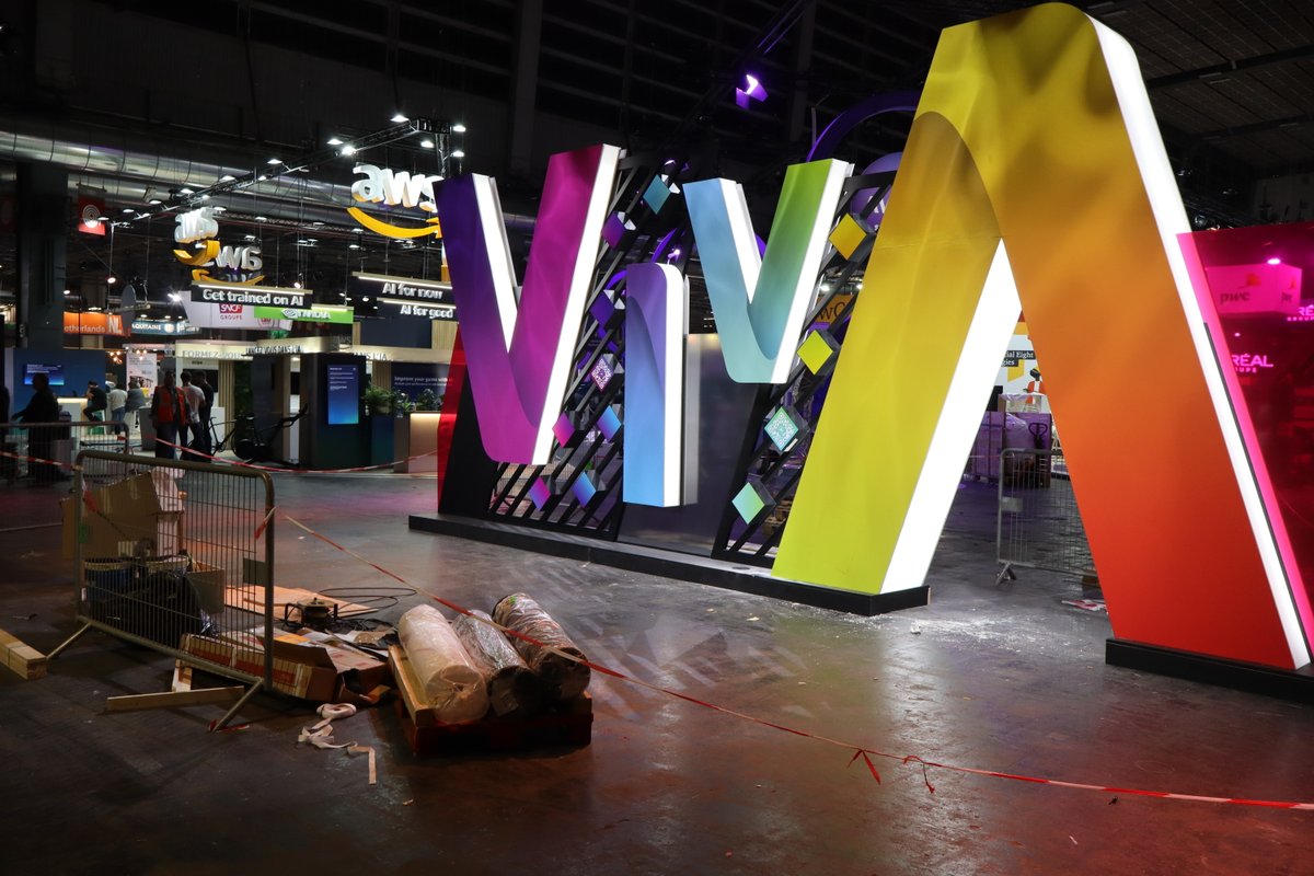JETRO_InvestJP's tweet photo. Viva Technology 2024, Europe's biggest startup and tech event, will start tomorrow in Paris. It's a venue where business and innovation meet, showing the advancement of technology and the construction of ecosystems🌐

This year, Japan🇯🇵 is selected as the Country of the Year, so we will continue posting about the event through to the last day. Follow this account to catch up on the latest business trends! ​

#VVTJapan2024 #Vivatech2024 #JapanCollaboration​
@JETRO_jgc  @VivaTech