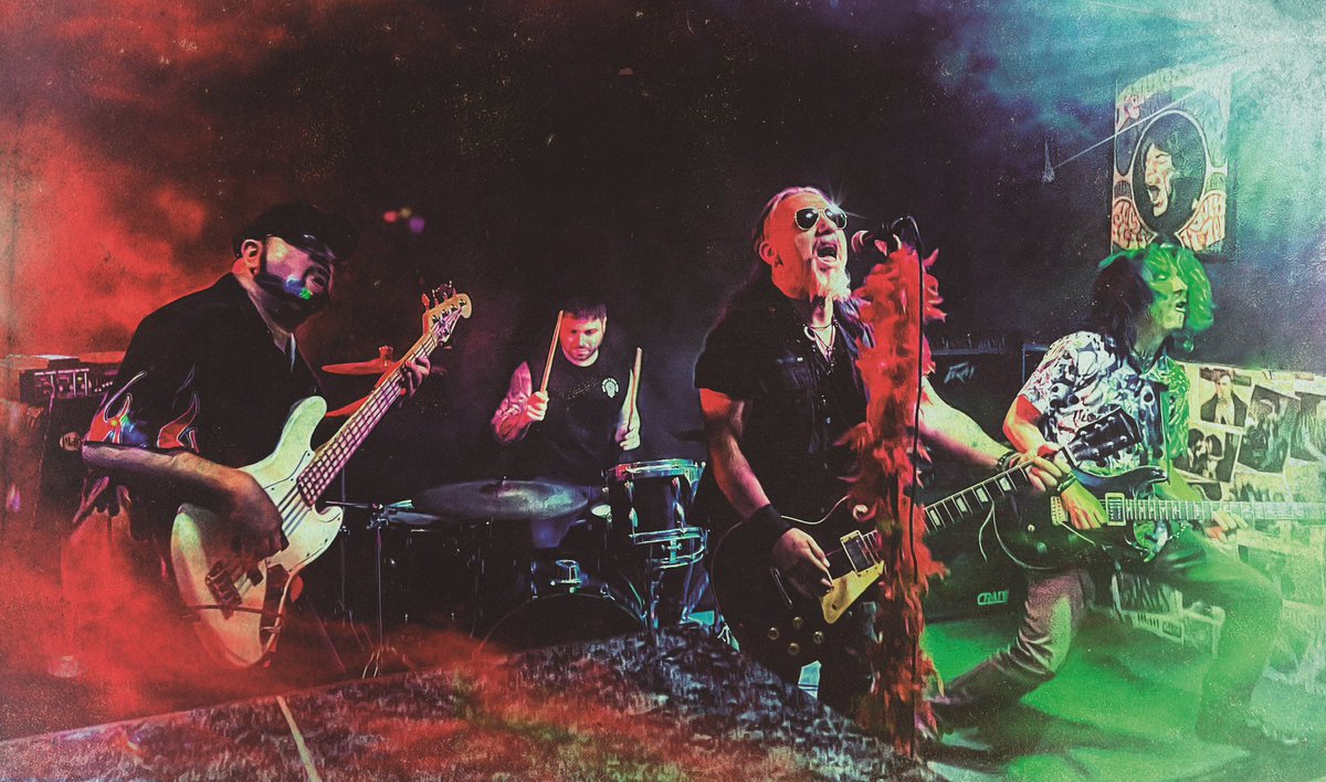 ¡Ya llega LA NUEVA ERA DEL ROCK!
Grabando el vídeo del primer single: 
RICKY ROCK
¡Que ruede La Esfera!

(Fotaza de 2112 Producciones)

#dobleesfera #lanuevaeradelrock #rickyrock #2112producciones