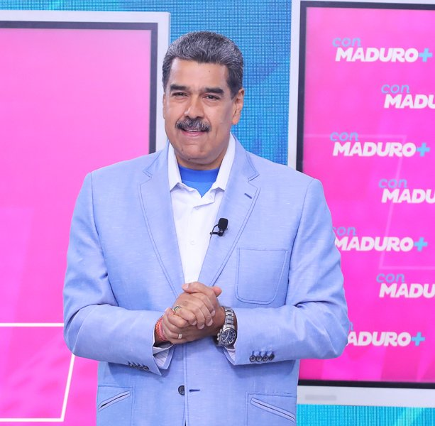📢¡𝐀𝐬í 𝐥𝐨 𝐃𝐢𝐣𝐨!  🇻🇪
Pdte. <a href="/NicolasMaduro/">Nicolás Maduro</a>: Yo aspiro que en la próxima Cumbre de Moscú, Venezuela entre por la puerta grande de los BRICS como socio directo. Estamos trabajando intensamente.
#VenezuelaSeCrece