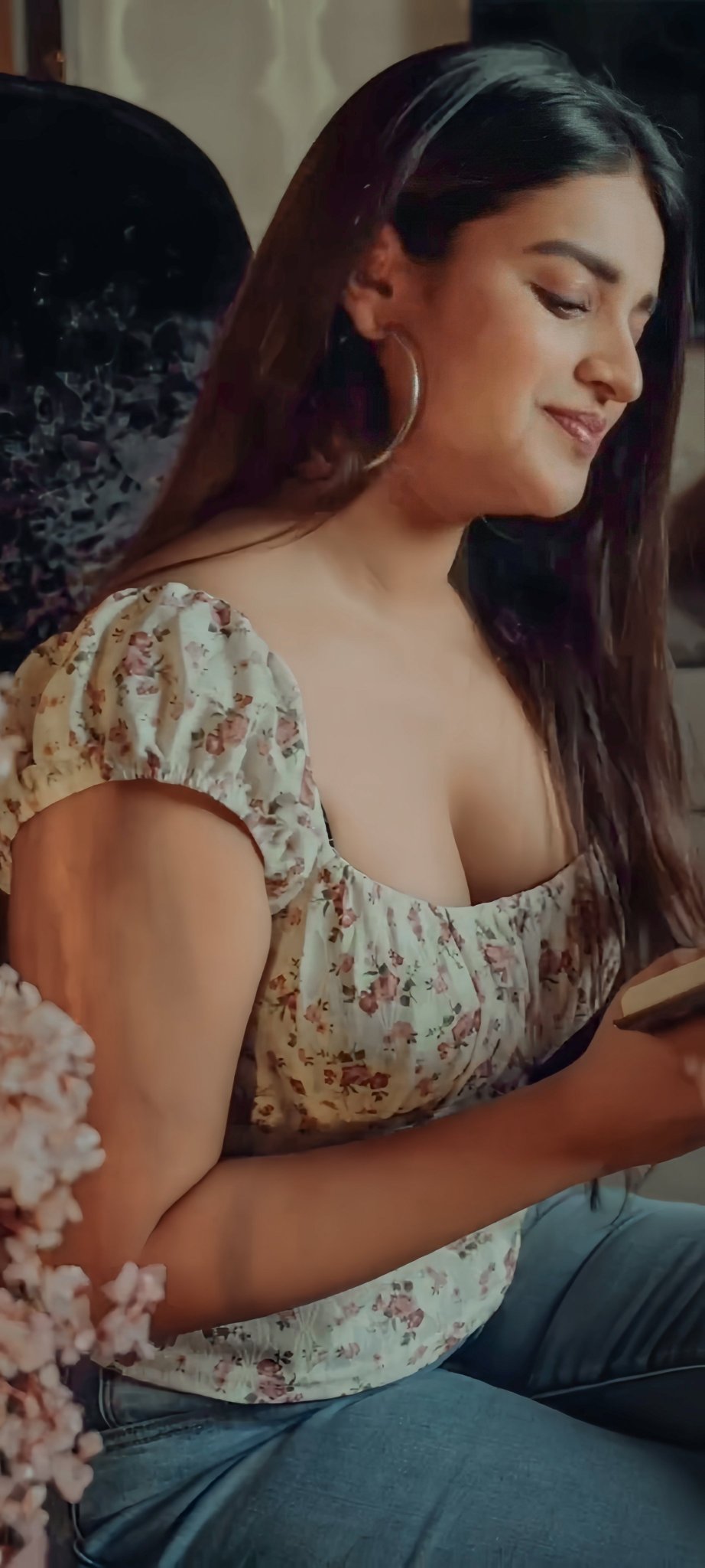 GOH2BqraIAAiUe8?format=jpg&name=large