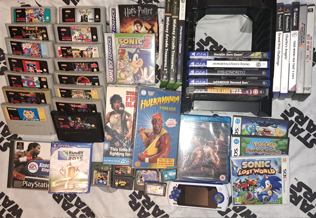 Did pretty well at the boot sales this weekend! If you wanna see the hunt is now LIVE featuring <a href="/1UpRetroGaming/">1UpRetroGaming</a> link below! <a href="/Sir_eeee/">Sir E</a>
.
youtu.be/ziKbGTF3kX4
.
#retrogaming #retrogames #carbootsale #bootsale #bootfair #snes #snescarts #sonic #hulkamania #ps4
