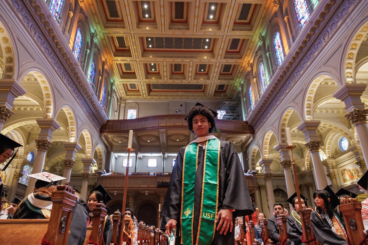 This past weekend, USF celebrated the accomplishments of 2,025 new graduates at St. Ignatius Church. They join an alumni network more than 120,000 strong. Congratulations to our newest alumni! 🎓