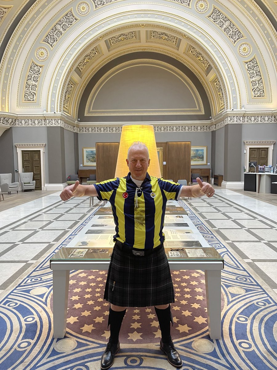 muzo100's tweet photo. @AliYiIdirimKOC 
İskoçya dan Edinburgh tan sevgiler... https://t.co/U9nfEdgq4j