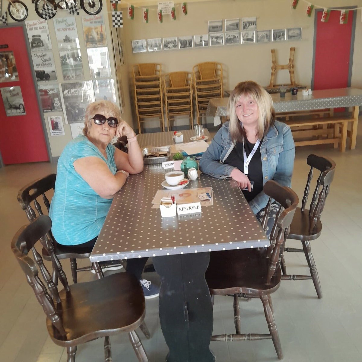 Cawsom sgwrs mor braf gyda phobl leol #Pentywyn y bore yma yn ein grŵp cymdeithasol Befriending Life Links. Galwch draw i Siop Goffi Pentywyn fore Mawrth nesaf am 11yb am baned am ddim arnom ac i gwrdd â phobl eraill o'r un anian.🫶🫖🍰☕️