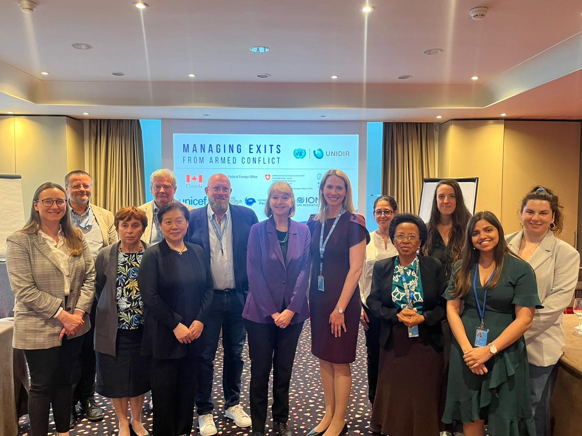 UNChildRights1's tweet photo. Inspiring and sobering briefing to a delegation of the UN Committee on the Rights of the Child #UNCRC by the Managing Exit from Armed Conflict (#MEAC) @UNIDIR team https://t.co/BfwjtLvELz #childrensrights @lexpsy https://t.co/dFTIJrfBWx