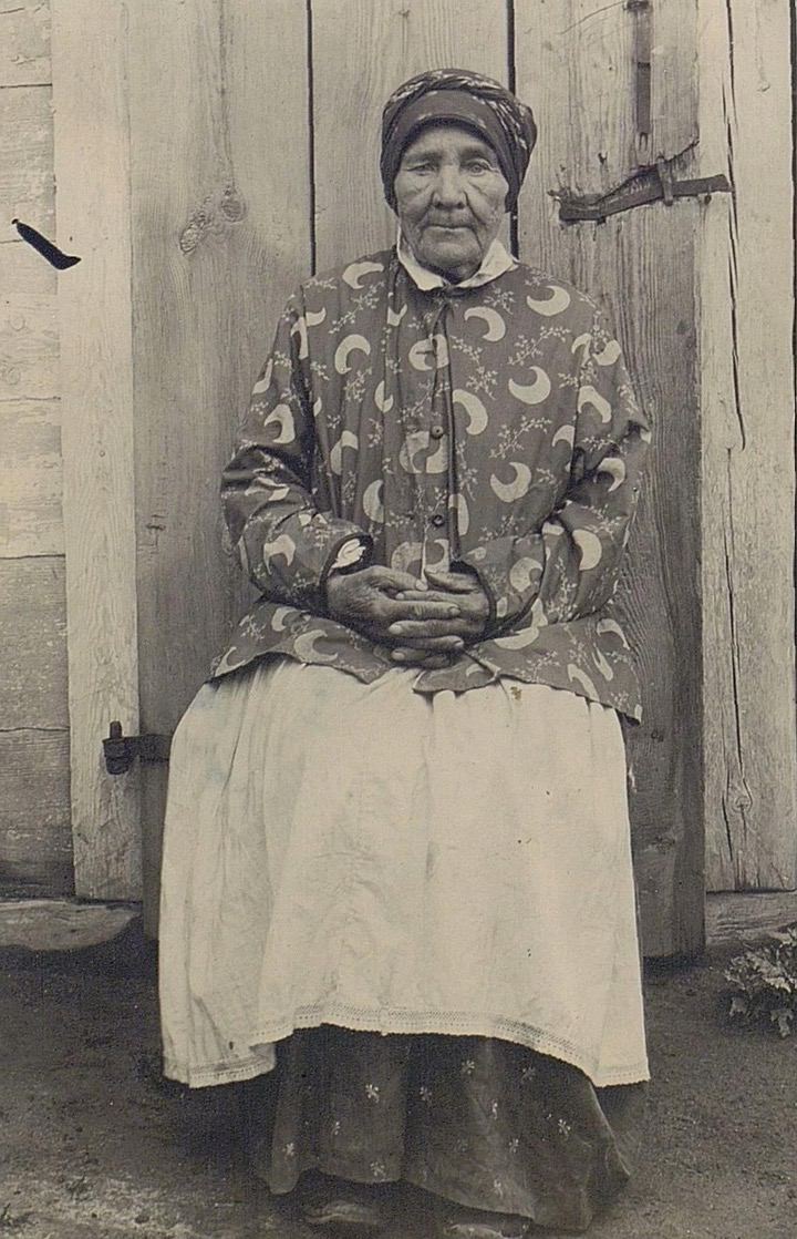 فلاحة تبلغ من العمر 115 عاما. صورة من عام 1897.