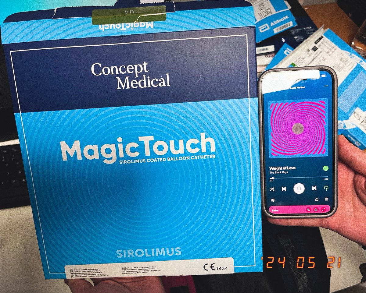 falsapelirroja's tweet photo. yo te conozco MagicTouch
#turnblue #theblackkeys https://t.co/1xTxUpvCAu