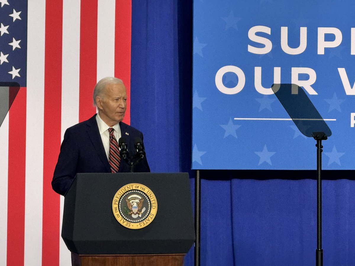 Happening Now: President Joe Biden just wrapped up remarks in Nashua, NH extolling his administration’s passage of the PACT Act which has expanded toxic exposure benefits to veterans nationwide. More than 4,500 PACT Act-related disability claims have been filed in NH. #NHPolitics