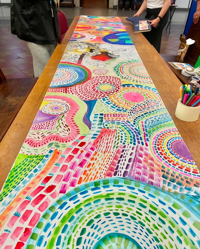 All good things come to an end… a colourful creation this evening at a celebration event marking the end of online #breathecreativebreaks! Thanks @breatheahr 🎨 🙏🏼 We created a collaborative drawing at St Thomas’s hospital inspired by #soniadelaunay, #almathomas and #steampunk