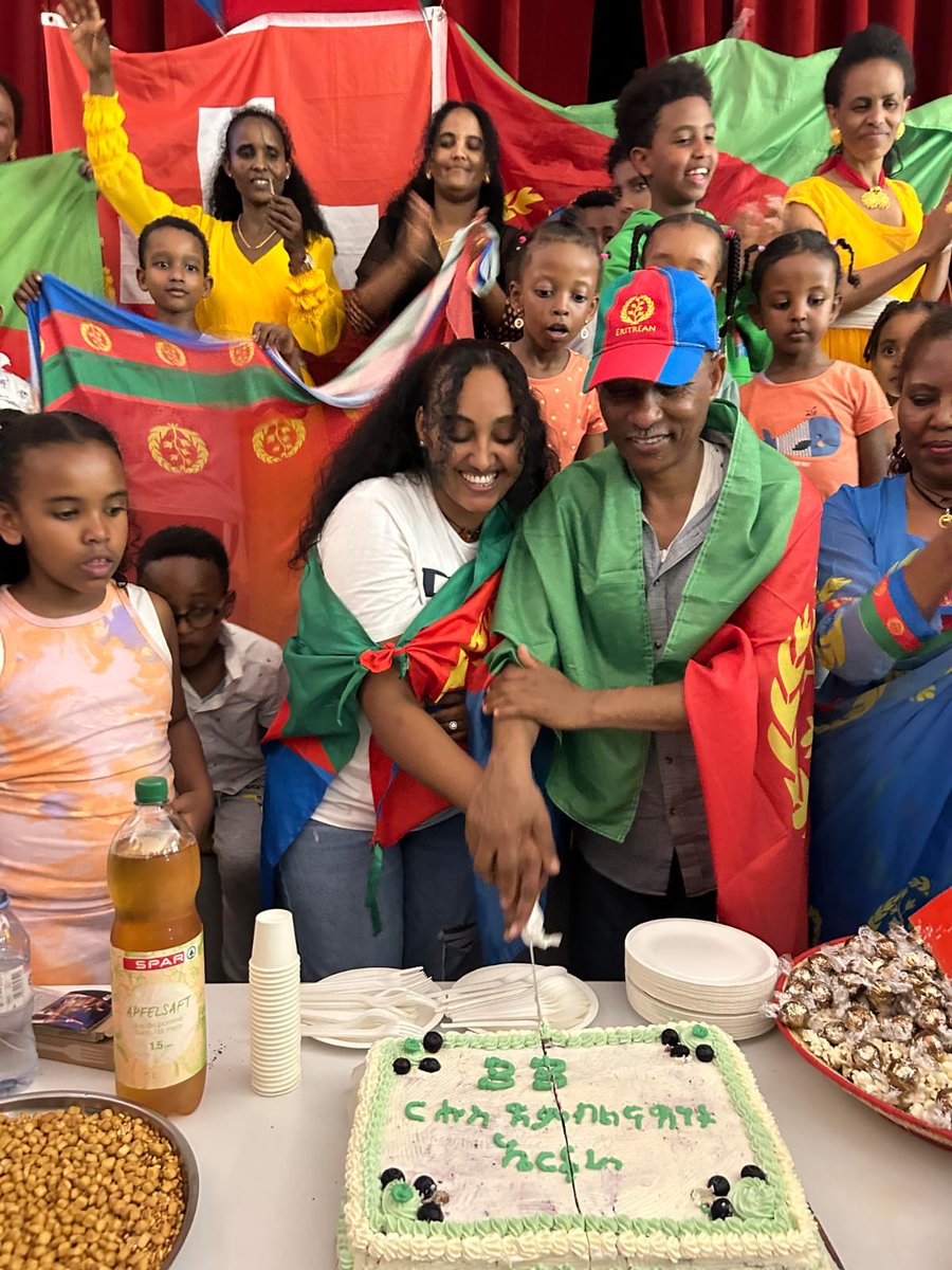 EriEmbassySwiss's tweet photo. Eritrean's living Basel, Switzerland colorfully celebrated Eritrea's 33rd Independance Day🇪🇷 https://t.co/BJ360Mx1Zc
