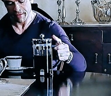 O sırada kahve(bkz:kafasından büyük)