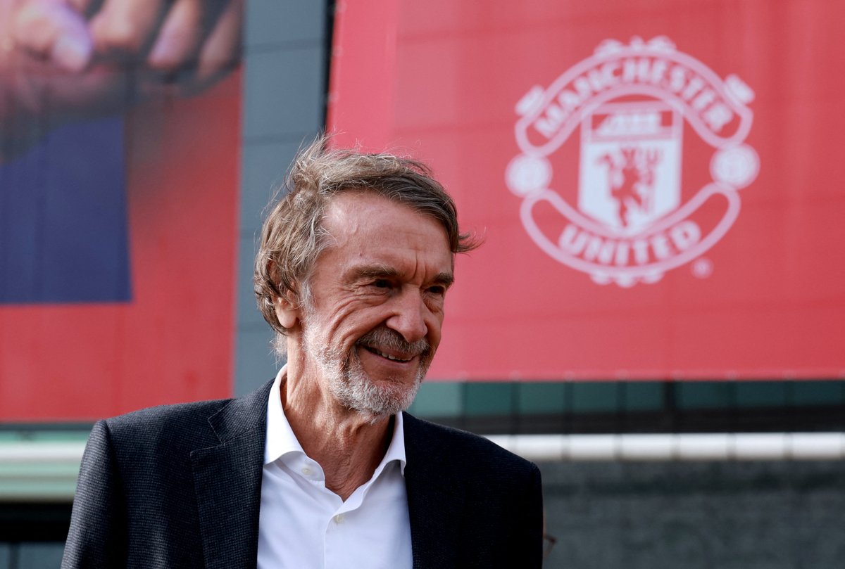 🚨 There is a feeling in football circles that Sir Jim Ratcliffe does not understand how the industry works. 

He has angered Manchester United employees by removing FA Cup final perks and by banning working from home.

(Source: @CraigHope_DM)