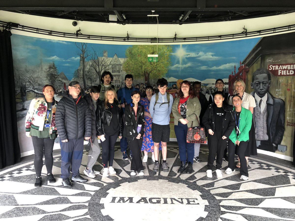We had such a lovely visit to @strawberryfield. Our Post 16 students were given the opportunity to learn all about the different training programmes that Strawberry Fields delivers to young people #nextsteps @altbridgeschool