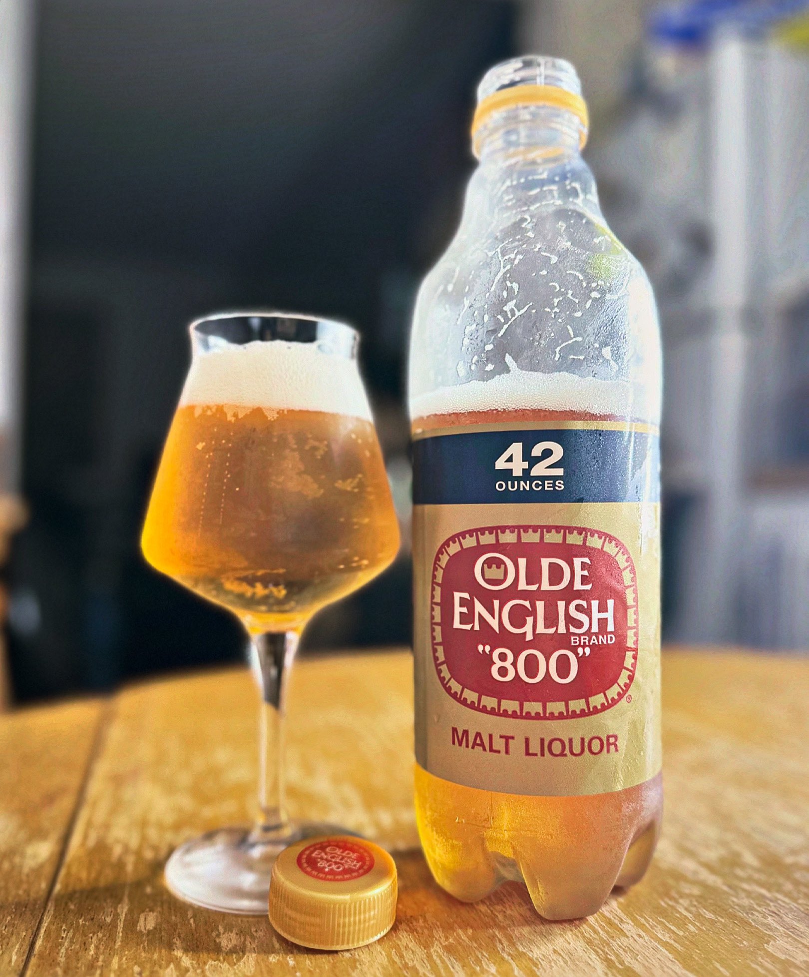 OLDE ENGLISH 800 失くなら 40oz オールドイングリッシュ 瓶 未開栓
