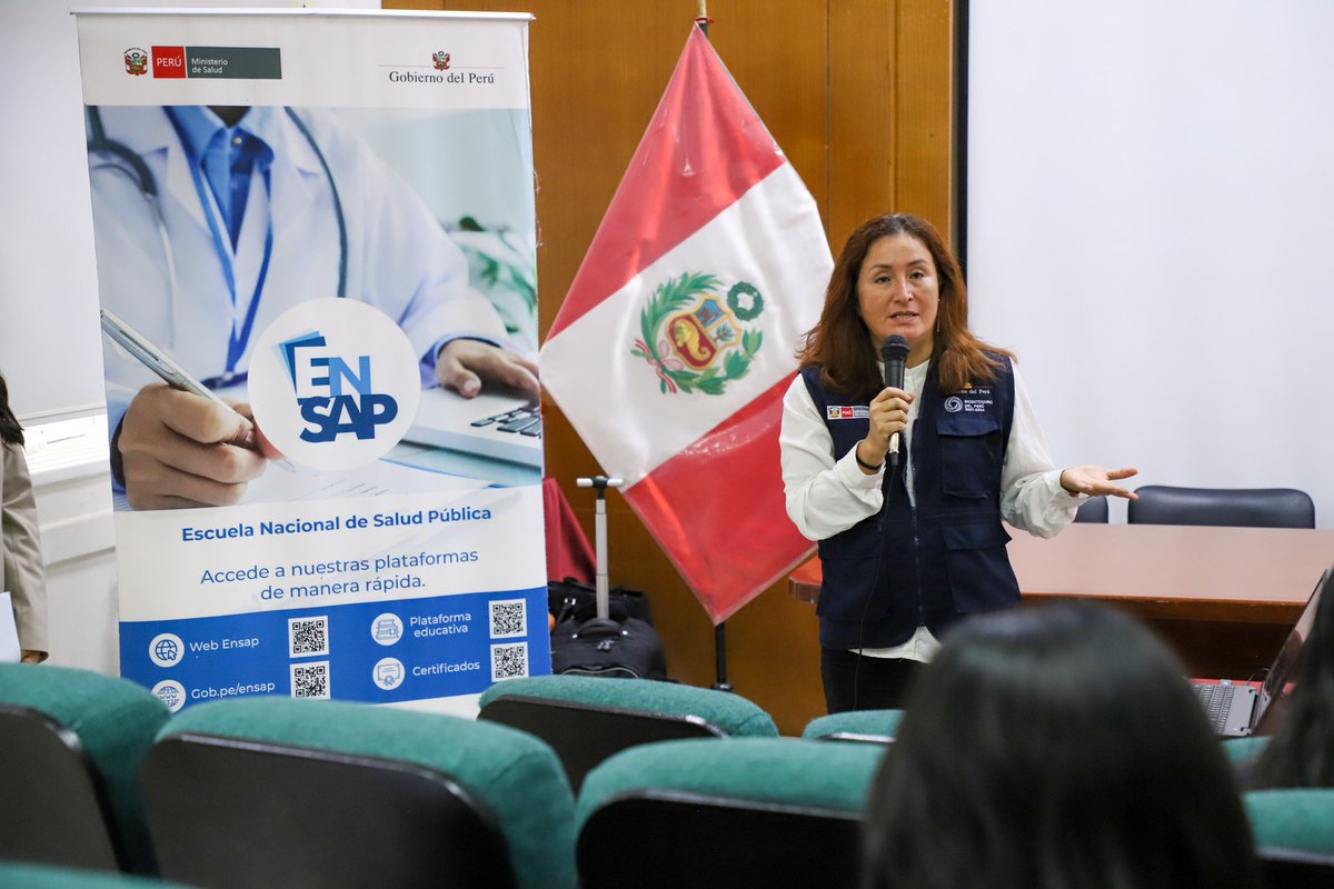 ensap_peru's tweet photo. 📍Desde el Instituto Nacional de Salud del Niño (INSN) en Breña, la directora académica de la ENSAP, Dra. Eliana Incio Incio, inauguró la segunda edición del curso 📚Sistema de Comando de Incidentes para Hospitales.
#MINSA #ENSAP #DIGERD https://t.co/ZaPcZ6g8xF