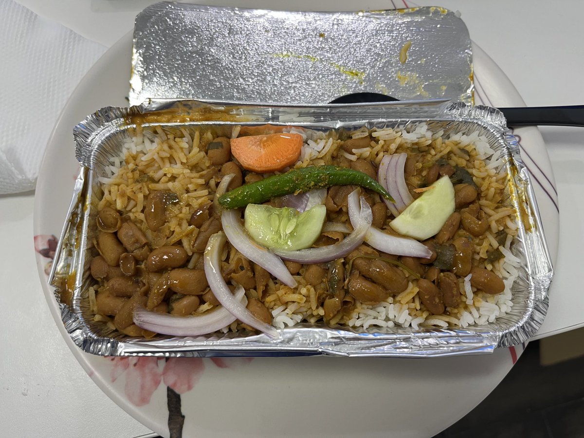 少し酔いましたので。

自分はゴルフするのも観戦するのも好きです。でもプレー後のお風呂場で眼福するおじさまのぞうさんのほうがもーっと好きです。

写真は本日の昼食です。日々質素な生活ですのでたまにはこんな強欲なポストも皆さまお許しください🙇‍♀️