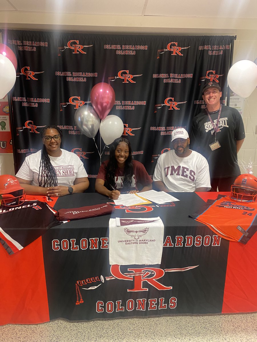 Congratulations to senior Tyla Dickerson for signing her national letter of intent to play softball at the University of Maryland-Eastern Shore next year! #ColonelTOUGH #homegrown #classof2024 @ColonelAthletic @UMESNews @UMES_Admissions @UMESHawkSports @UMESHawksSB