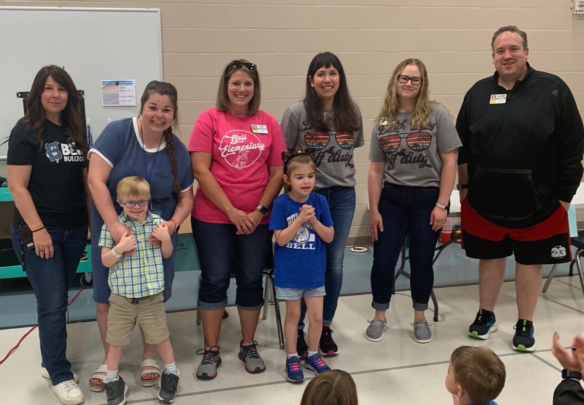 BellElementary's tweet image. Bell said good-by to some loved and respected staff member s today. Not everyone could be at our assembly but we wish them well.