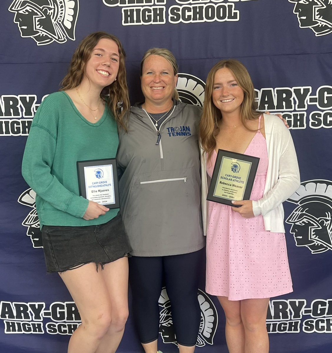 Congratulations to our own <a href="/ellie_mjaanes/">Ellie Mjaanes</a> &amp; <a href="/beccaweaver21/">Becca Weaver</a> on their Cary-Grove Athletics awards they received! Ellie receiving the Distinguished Athlete Award &amp; Becca the Scholar Athlete (4.7 GPA!!!)… both girls more than deserving of these honors! So proud of you both!!