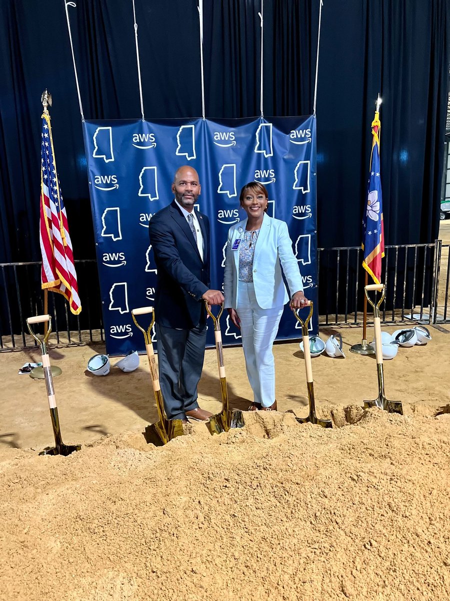 The Madison Co. Dev. Authority's recent Ground Breaking Ceremony for Amazon Web Services in Canton signals a major economic development project & job hub. We excited to welcome Amazon's team & partners to central MS via JAN, promising new opportunities & growth for the region.🛬