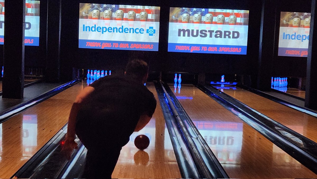 #TeamMSTRD was proud to sponsor #Phillies P Aaron Nola's Bowling for the Troops event in Philly last night. A great night for a great cause in support of @TeamRWB!