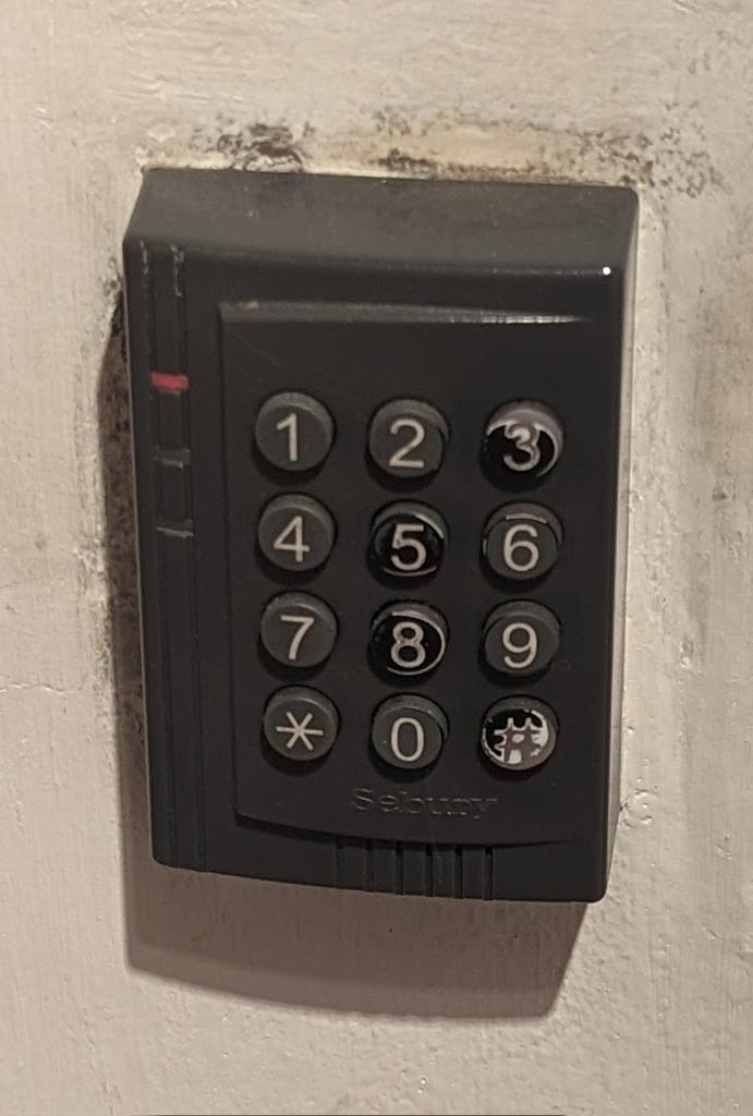 Guess the passcode... #opsec #fail