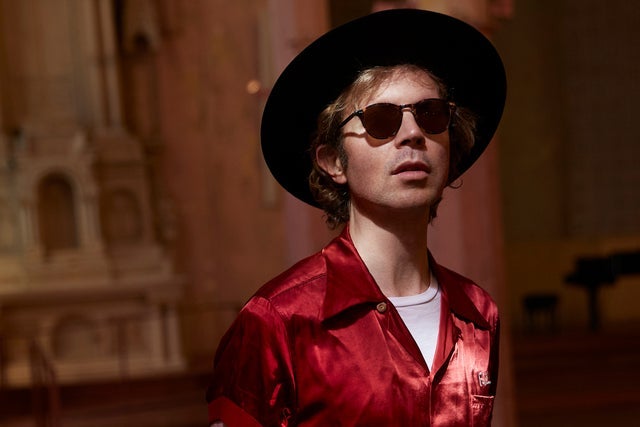 JUST ANNOUNCED: Beck playing Carnegie Hall, plus lots more good new shows listed! ohmyrockness.com/shows/just-ann…