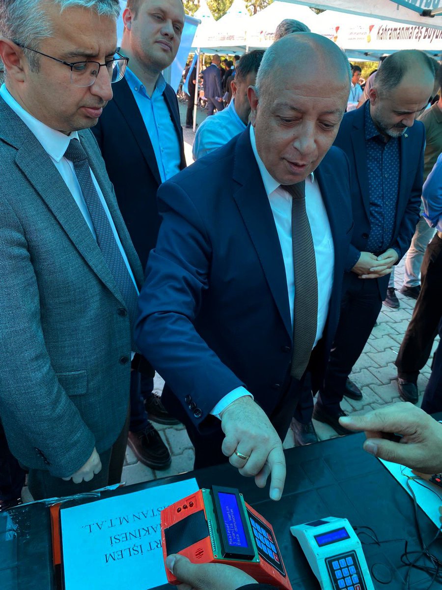 istiklalunv's tweet photo. 1- Üniversitemiz Rektörü Prof. Dr. İsmail Bakan, Elbistan Milli Eğitim Müdürlüğü tarafından, Elbistan Bilim ve Sanat Merkezi’nin koordinesinde gerçekleştirilen “Robot Yarışması” etkinliğine katıldı. Öğrencilerin çalışmalarını yakından inceleyen ve bilgiler alan++ https://t.co/CmZXDUcixA