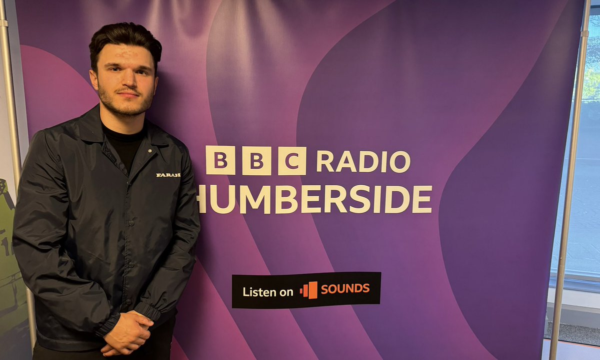 From 6pm you can hear former #Hull boxer <a href="/ConnorCoghill/">Connor Coghill</a> talk to me about the brain injury that forced him to retire after a fight in October. It’s a really powerful listen. He’s now opened a gym and working with young people #boxing 
📻 <a href="/RadioHumberside/">BBC Humberside</a> 
📱 <a href="/BBCSounds/">BBC Sounds</a> 
⏰ 1800