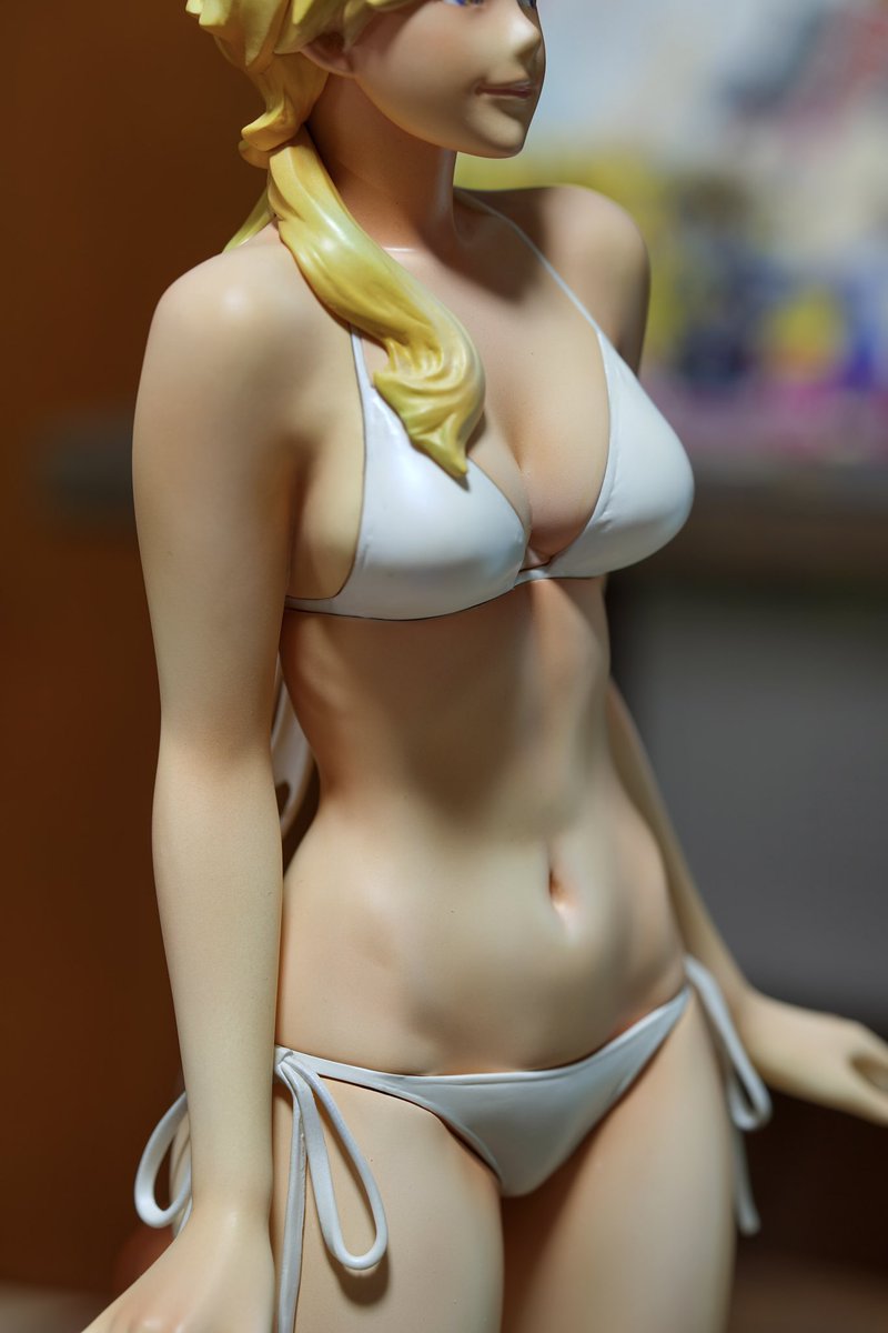 真琴ちゃん撮影会シリーズ・斜め横からの上半身。 