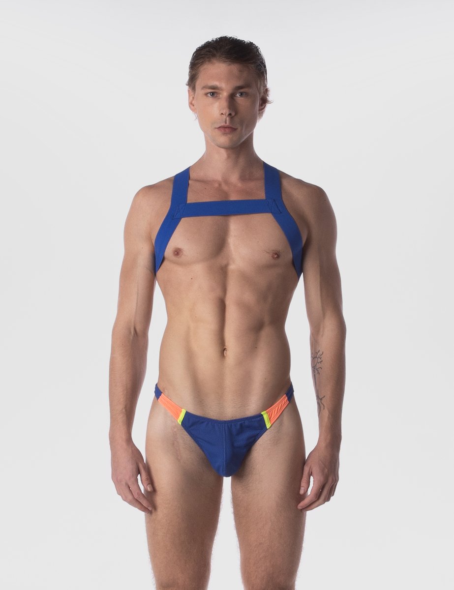 The new Thong Ronak has just arrived from Barcode in two unique colour-blocking variations. Check out the blue, orange and neon green: menandunderwear.com/shop/underwear…