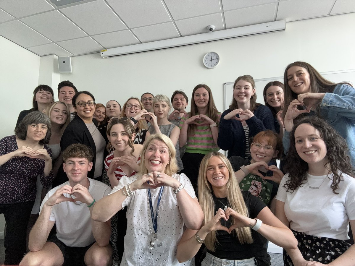 Tuesday Club on a Monday! Yesterday was our last #TuesdayClub with the amazing <a href="/KandiHiggins21/">Kandi H</a> 🥹🇪🇸🇫🇷
I have absolutely loved being part of this amazing class and will miss everyone🩵
Thank you so much for your wisdom and guidance, Kandi. Eres una estrella ⭐️