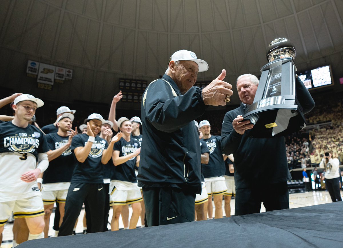 PurdueSports's tweet image. Happy Birthday to Purdue legend Gene Keady!

Coach is 88 years young today. 🥳 One of the greatest to ever do it.