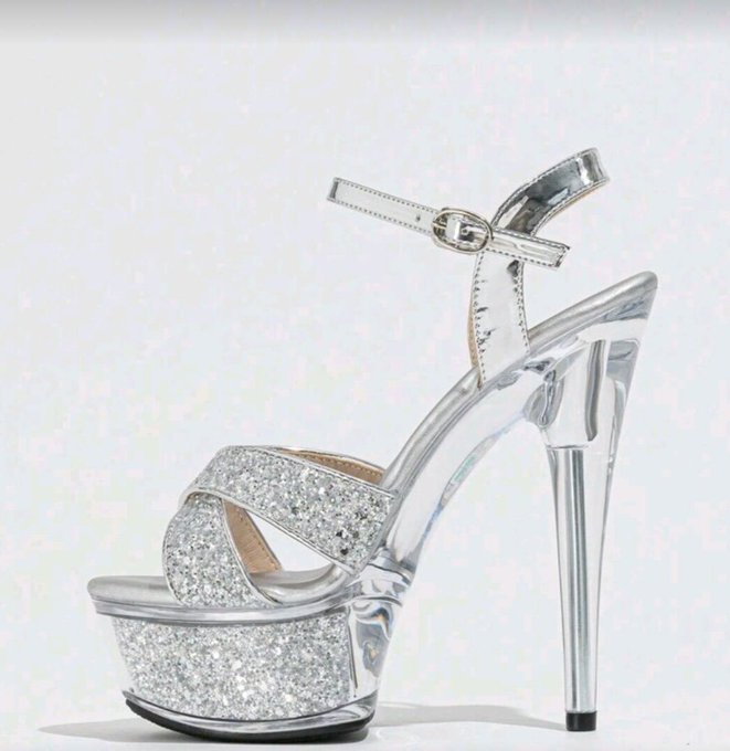 I'm interested in, which one you like more? 💋 1. Or 2.? https://t.co/2Ht1izObOC<a href="/tag/novaprofilovafotka"class="tags"><span>#novaprofilovafotka</span></a>