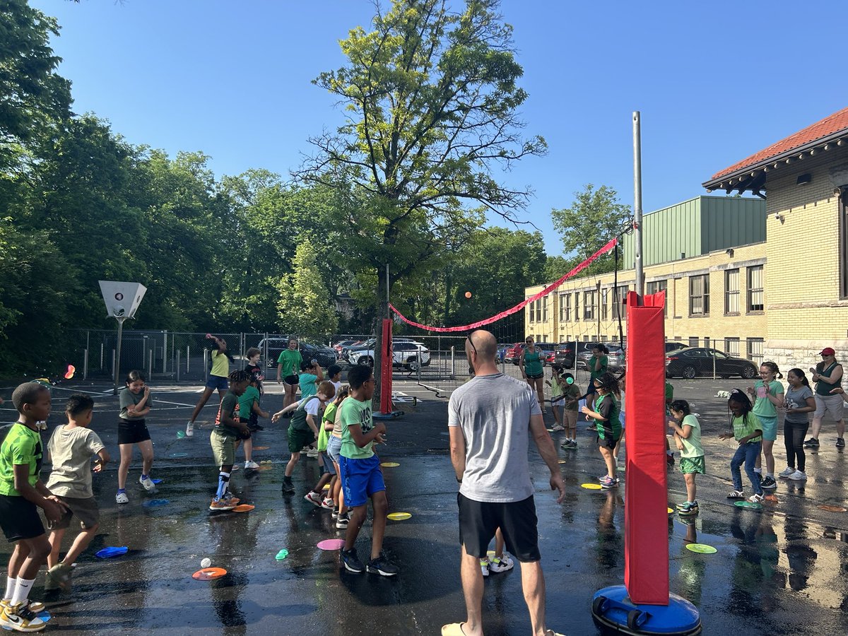 Tim Walker tweet media