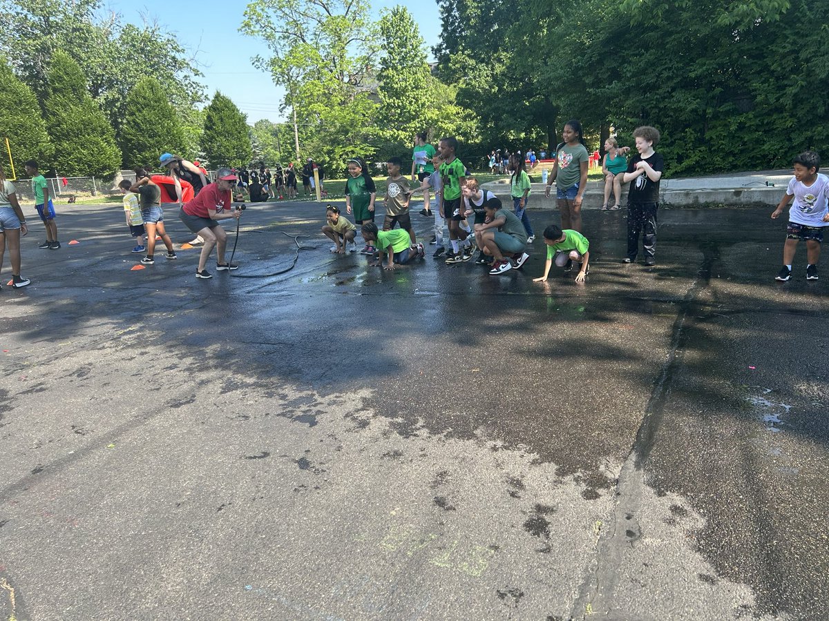 Tim Walker tweet media