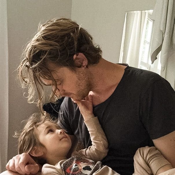 AR 🇮🇷 tweet media