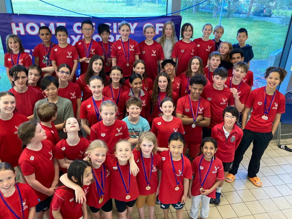 Many thanks to all of the officials, Team Managers, volunteers & coaches for making the meet a huge success🎉
Congratulations to all the swimmers who took part; it was amazing to see so many happy and determined faces on the poolside🏅
#arena #ragingbulls #swimsquad #swimchamp