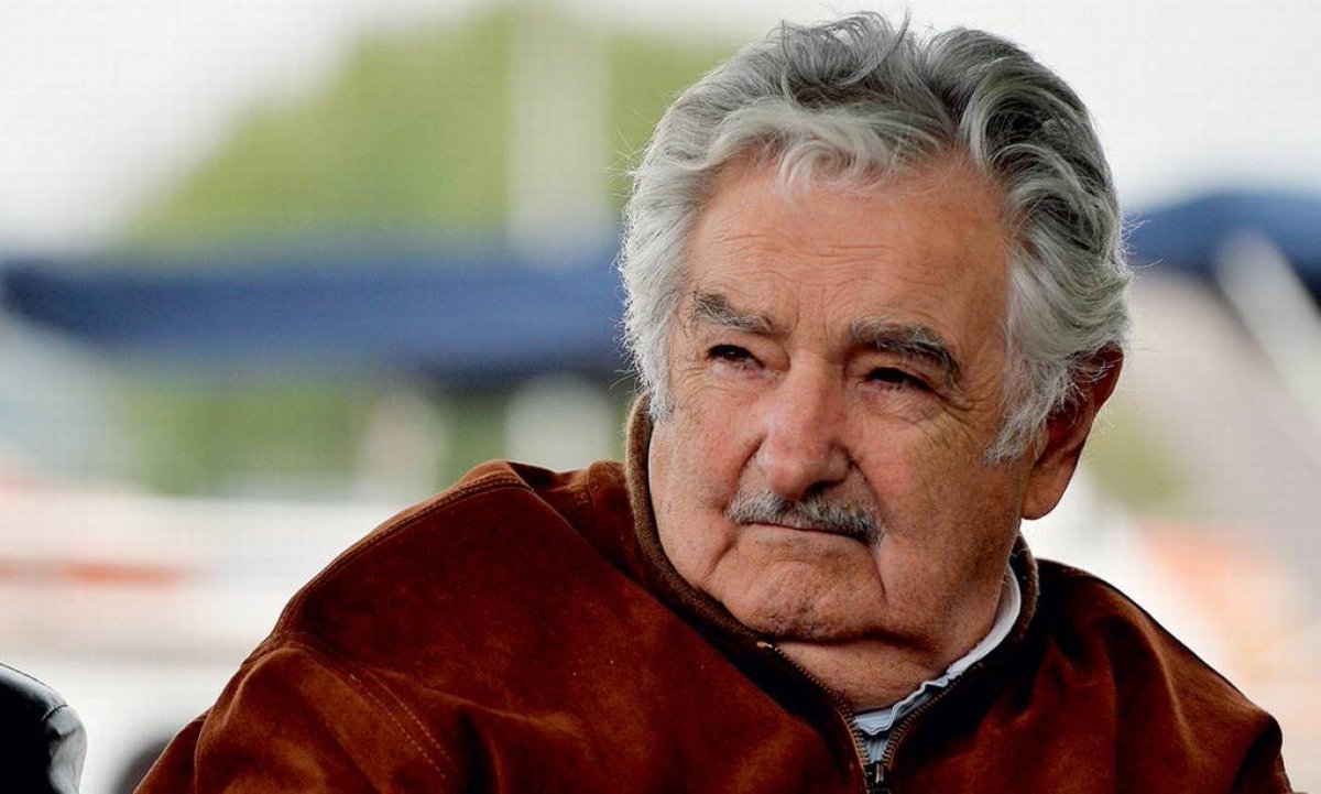 "Hoje, um menino com celular no bolso, se souber consultá-lo, tem uma universidade em mãos. É maravilhoso. A tecnologia é maravilhosa. Mas o que o menino médio menos utiliza é o conhecimento digital com uma preocupação de aprendizado. Ele usa isso para todo o resto. E aí tudo o