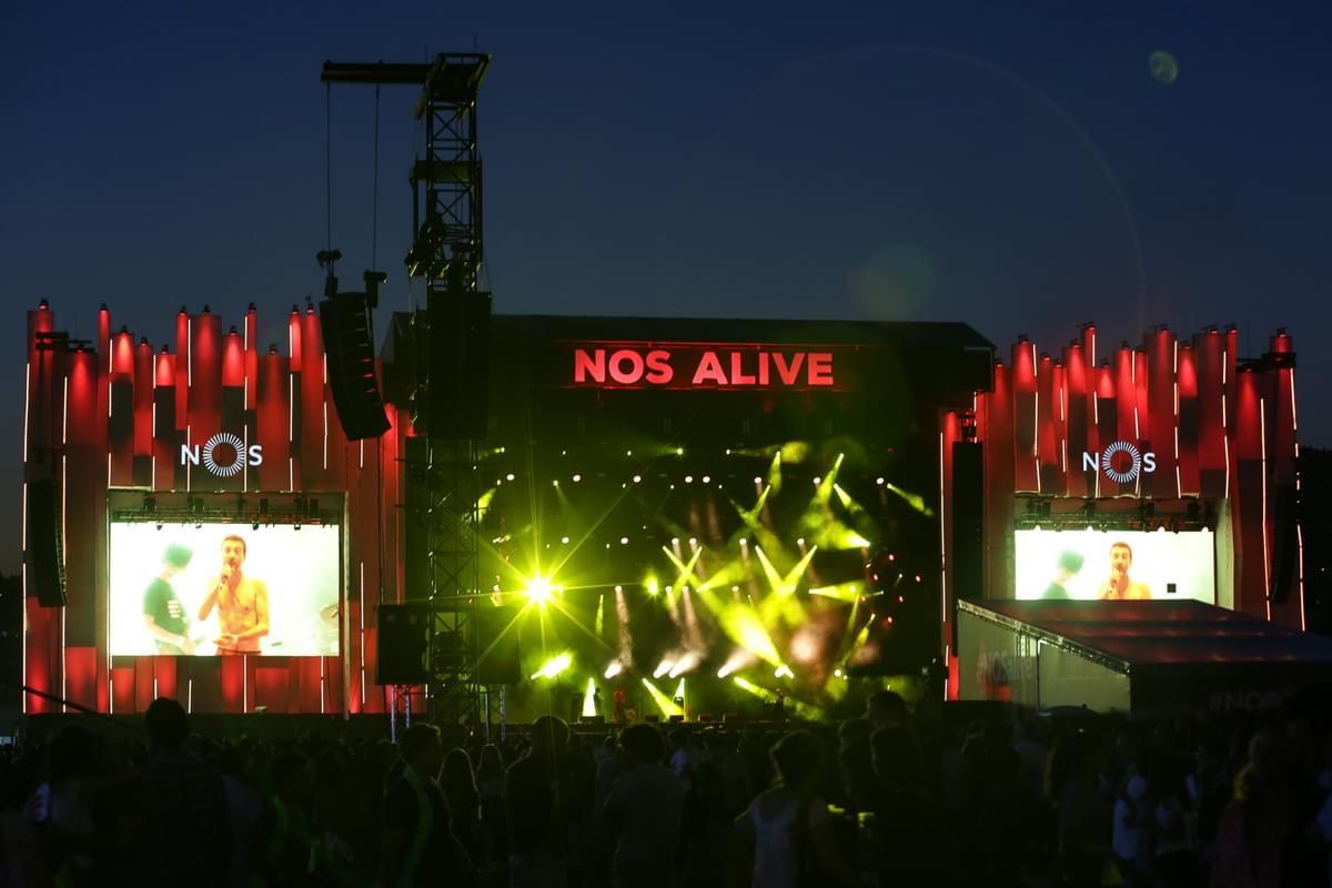 NOS Alive 2024 announce the line-up for Coreto Stage, Comedy Stage, and WTF Clubbing. The new additions join the likes of Pearl Jam, The Smashing Pumpkins, Dua Lipa, Tyla, Nathaniel Rateliff & the Night Sweats, and more buff.ly/3KaSGhx