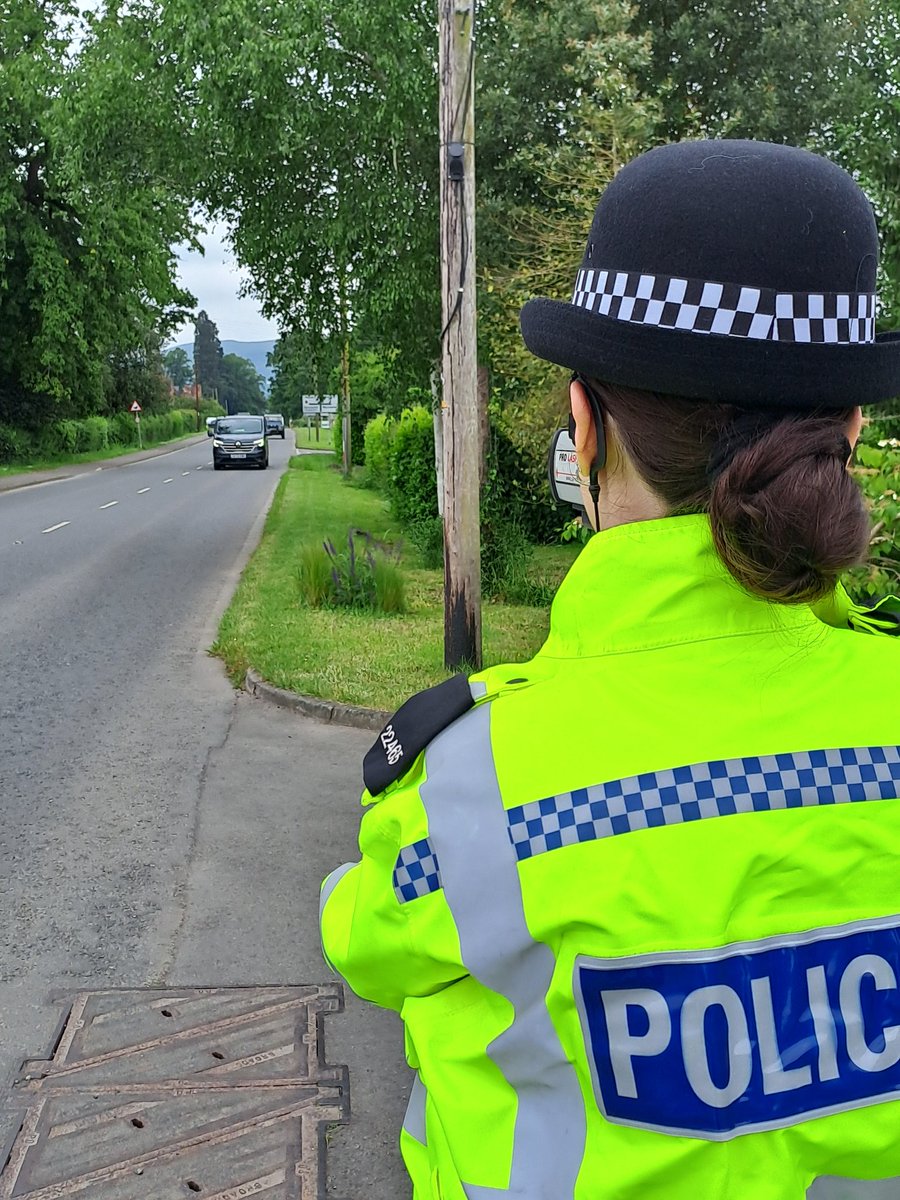 Due to community concerns about speeding vehicles, PC Moore from Malvern response & PC Johns from Upton SNT have been in Hanley Swan conducting speed enforcement, thank you to all drivers for abiding to the speed limit. #Speeding #RuralMatters #killyourspeed 2449/22465