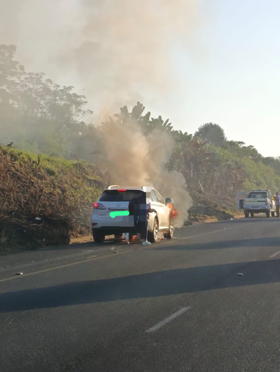 Advice for Escape and Safety from Vehicle Fire shar.es/1oobdB #ArriveAlive #VehicleFire @TrafficRTMC @BurnshieldZA