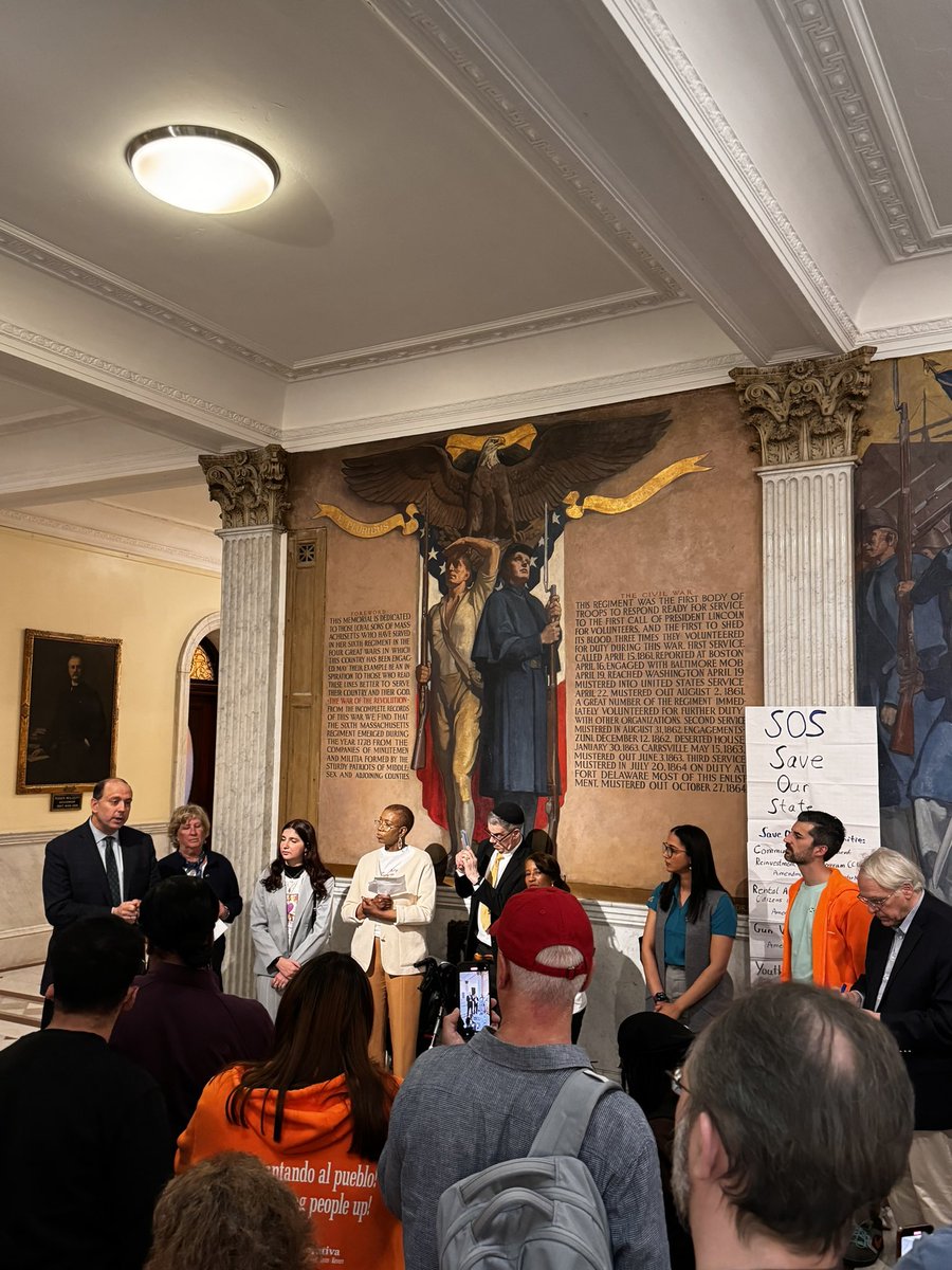 As Senate Chair of the @CJReform_MA Caucus, I spoke out at the Save Our Communities rally yesterday, to advocate for restoring cuts to critical programs that serve disproportionately poor communities, help returning citizens succeed, create jobs & improve public safety for all.