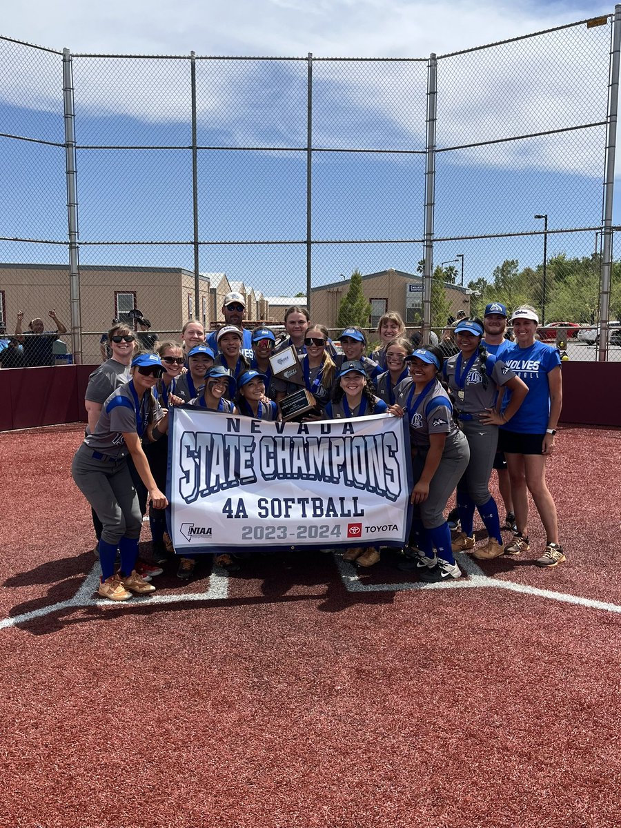 halley_redd's tweet image. State Champs!!! #BasicAcademy #henderson #nevada @nevadapreps @NIAASports @LasVegasSun @reviewjournal @Gatorade @ExtraInningSB @SoftbalAmerica @SB_RECRUITS @SBRRetweets @TopPreps @USASoftball @westcoastpreps_