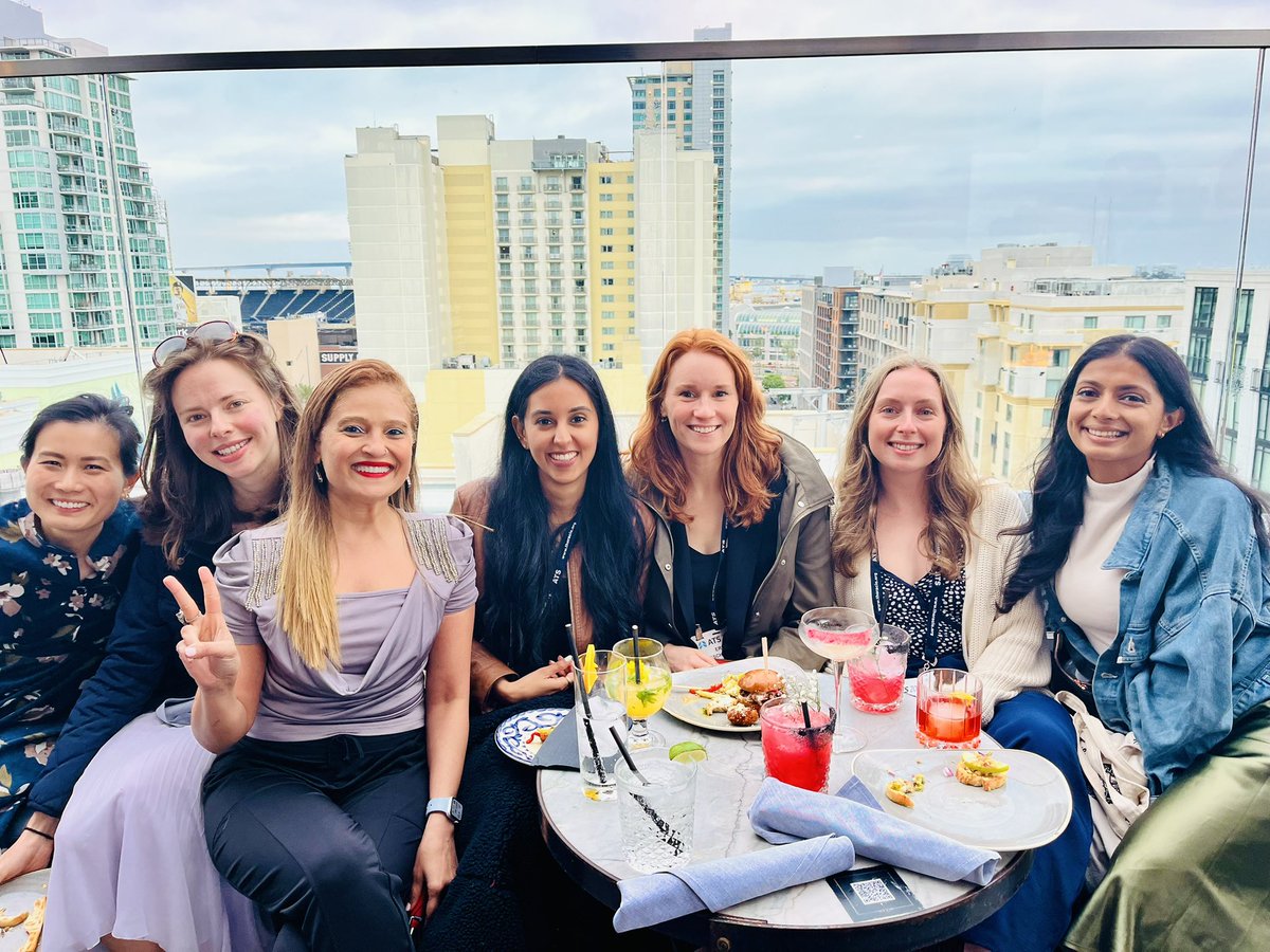 The best fellows live here! 💋 #ATS2024 #proudmamaduck 🦆 <a href="/DOMSinaiNYC/">Mount Sinai Department of Medicine</a> <a href="/atscommunity/">American Thoracic Society (ATS)</a> <a href="/IcahnMountSinai/">Icahn School of Medicine at Mount Sinai</a> <a href="/Respiratory_NYC/">The Mount Sinai Respiratory Institute</a> <a href="/MountSinaiNYC/">Mount Sinai Health System</a>