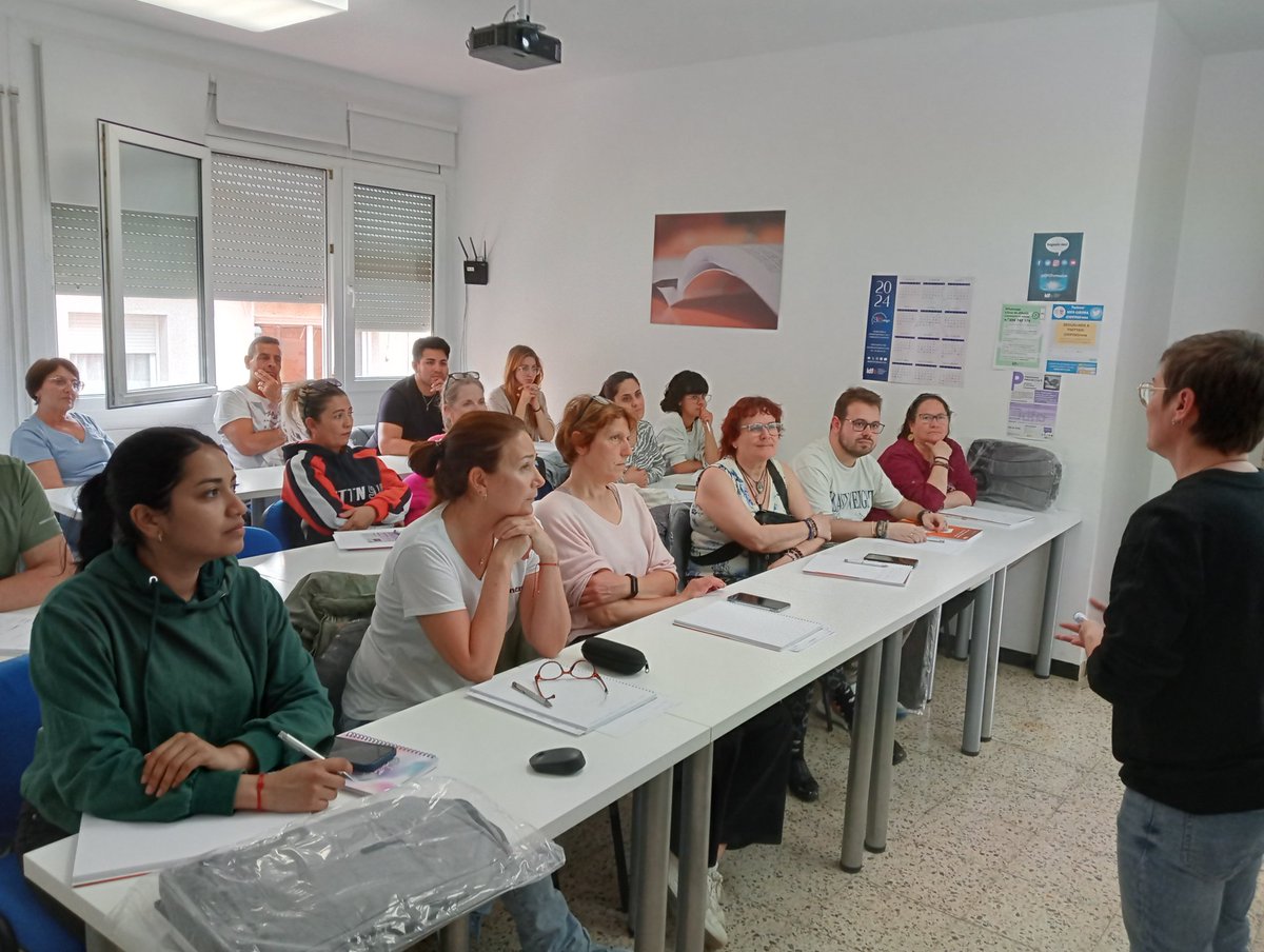 IDFOGirona's tweet image. Seguim a #Palamós amb el curs de #Manipulació d'#aliments,  💯% #subvencionat per @fpo_continua i impartit per l'#AinhoaCallizo de @CodexFormacio. Gràcies per l'acollida!