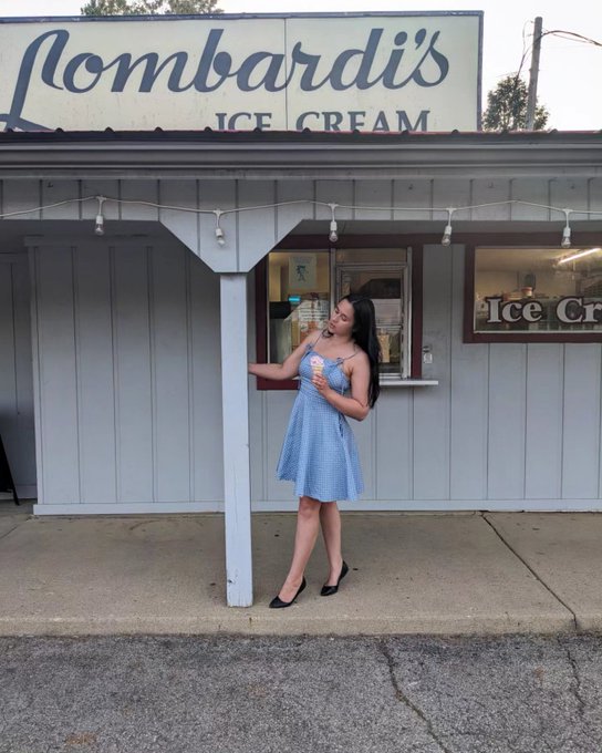 Domme off duty things: strawberry icecream season is upon us.  Columbus things: real ones know the drive